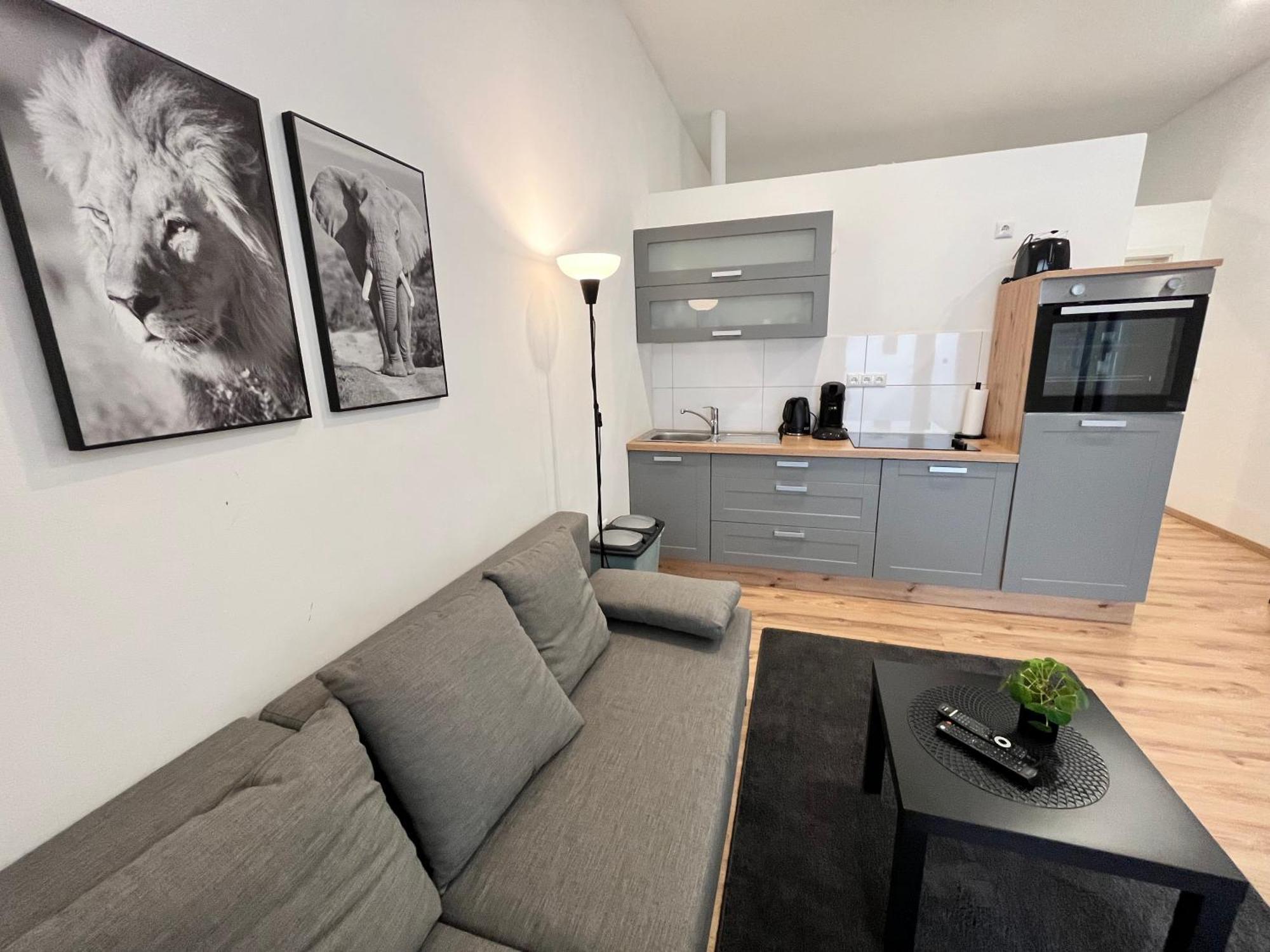 Apartment Central 10B 40Qm Wi-Fi Free Parking Calm Back House Dortmund Exteriör bild