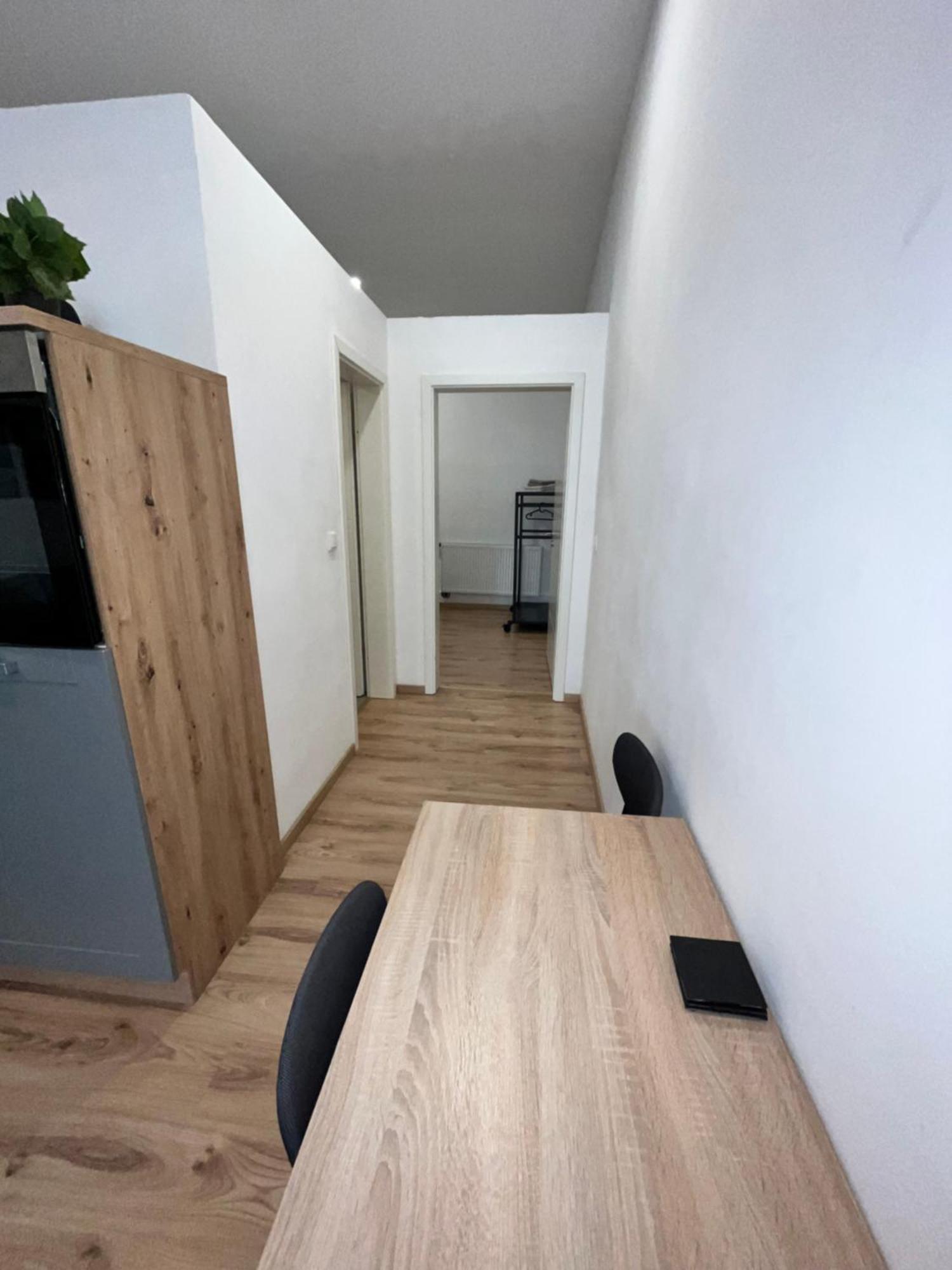 Apartment Central 10B 40Qm Wi-Fi Free Parking Calm Back House Dortmund Exteriör bild